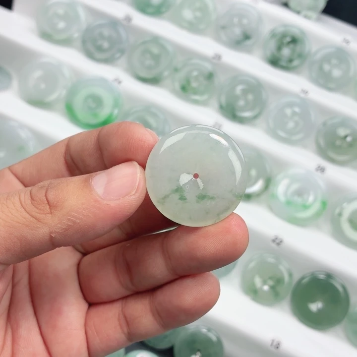 翡翠未镶嵌颈饰缅甸天然A货翡翠31.3-6.4