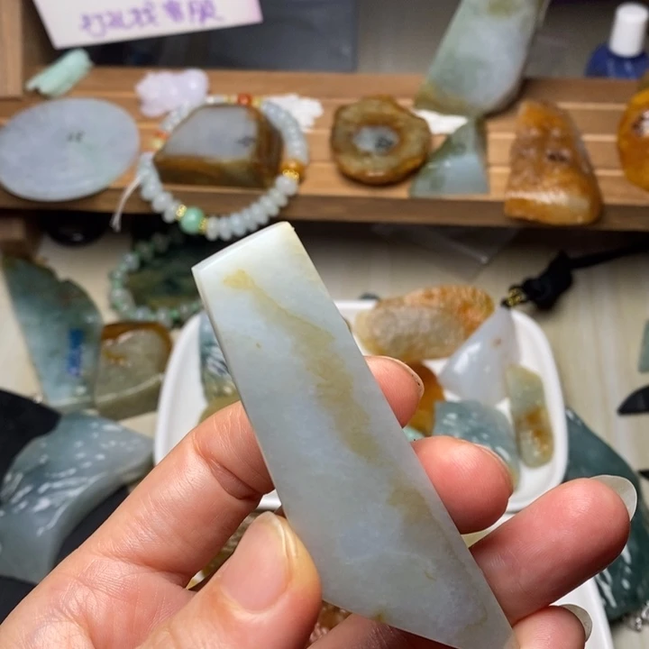 翡翠未镶嵌颈饰天然