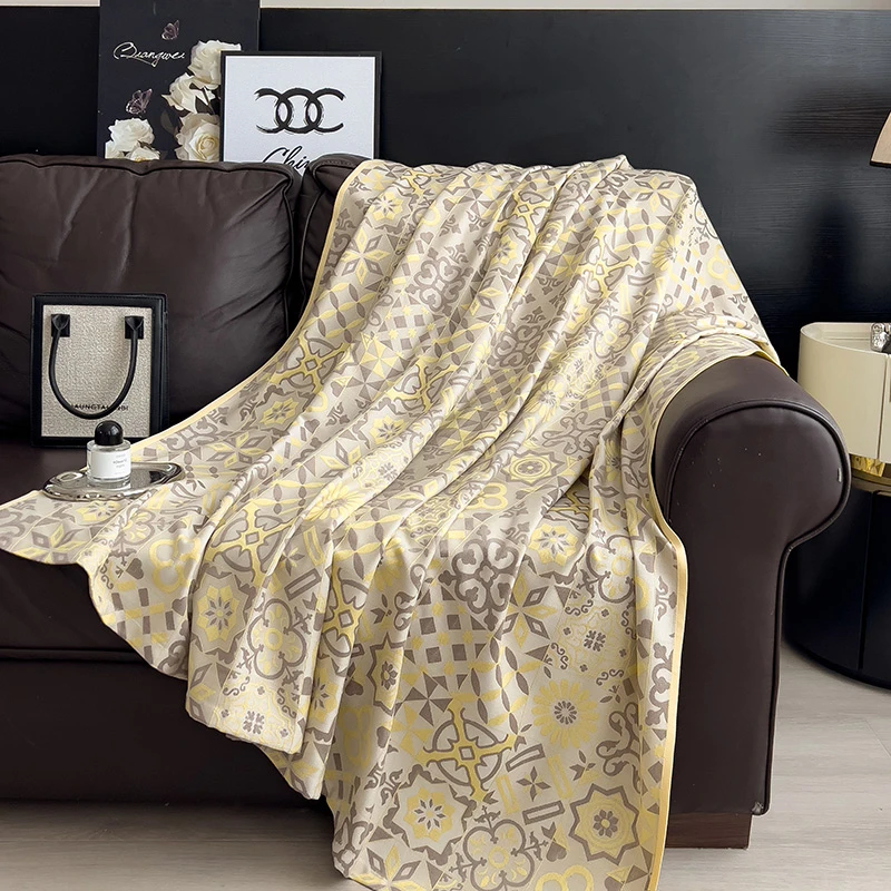 夏日竹纤维凉感舒适薄被盖毯单双人办公室午睡毛毯沙发毯轻奢透气