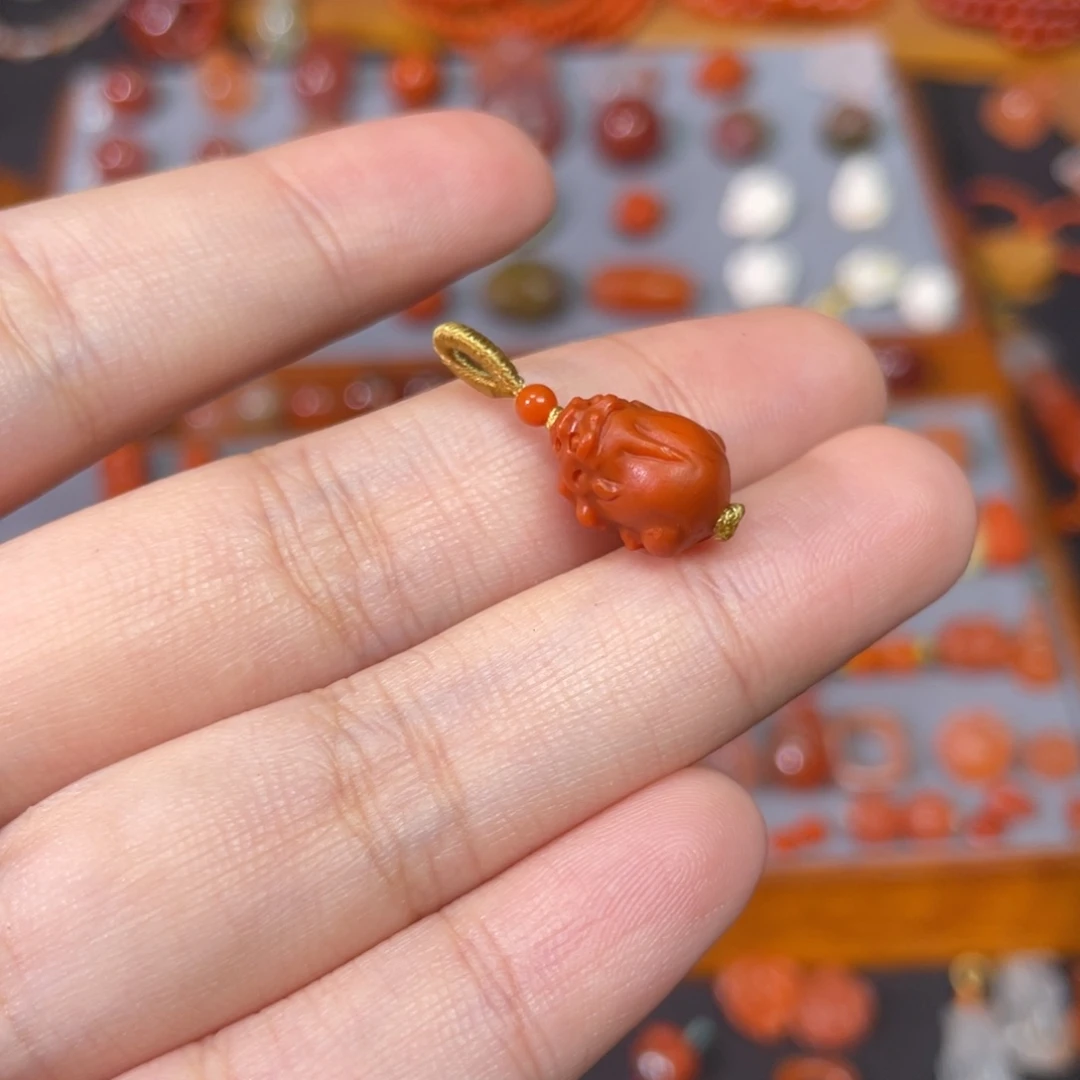 南红玛瑙未镶嵌小貔貅卡8.8