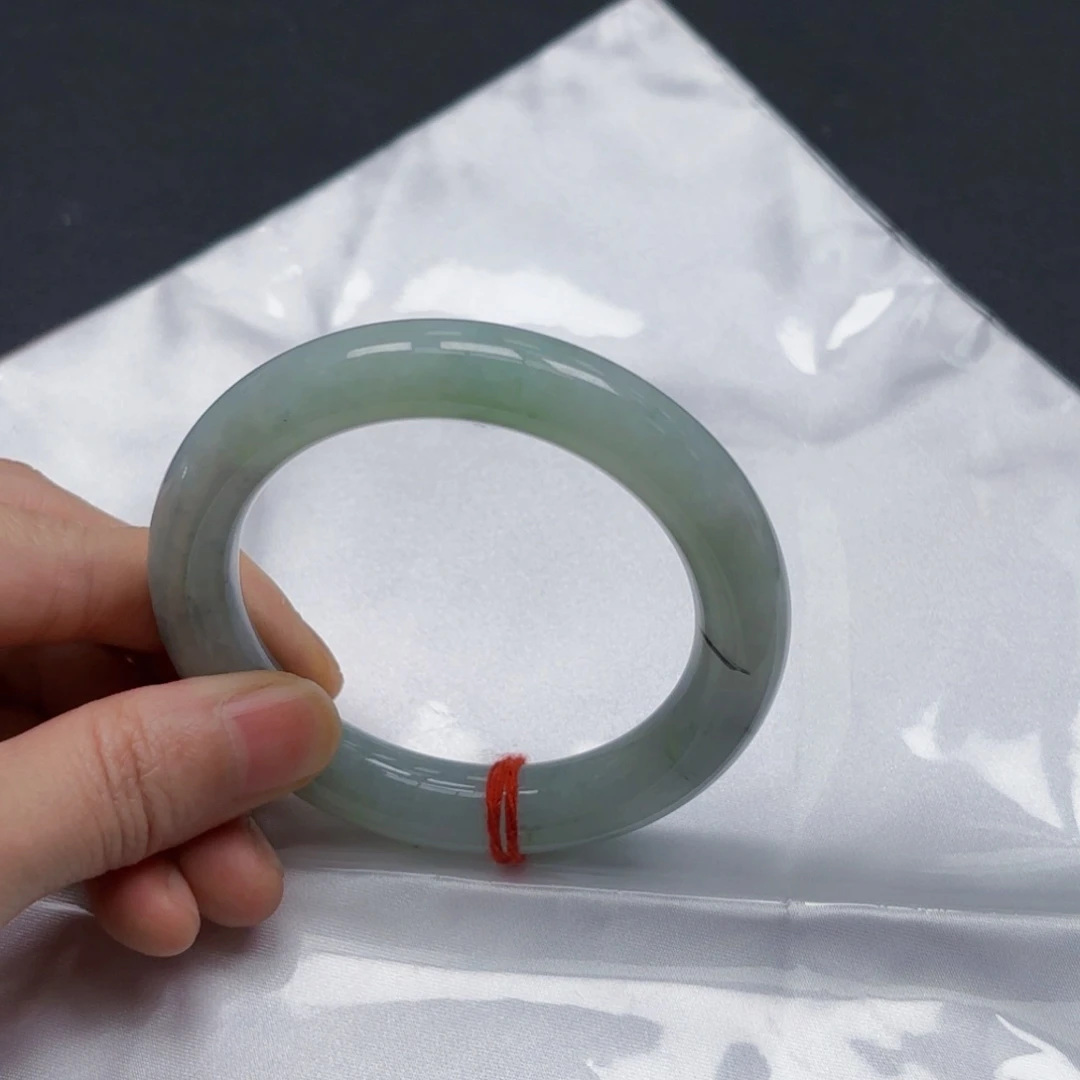 未镶嵌手镯翡翠手镯