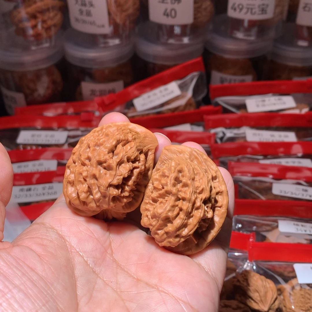 能***嘛吊坠文玩核桃35座山雕