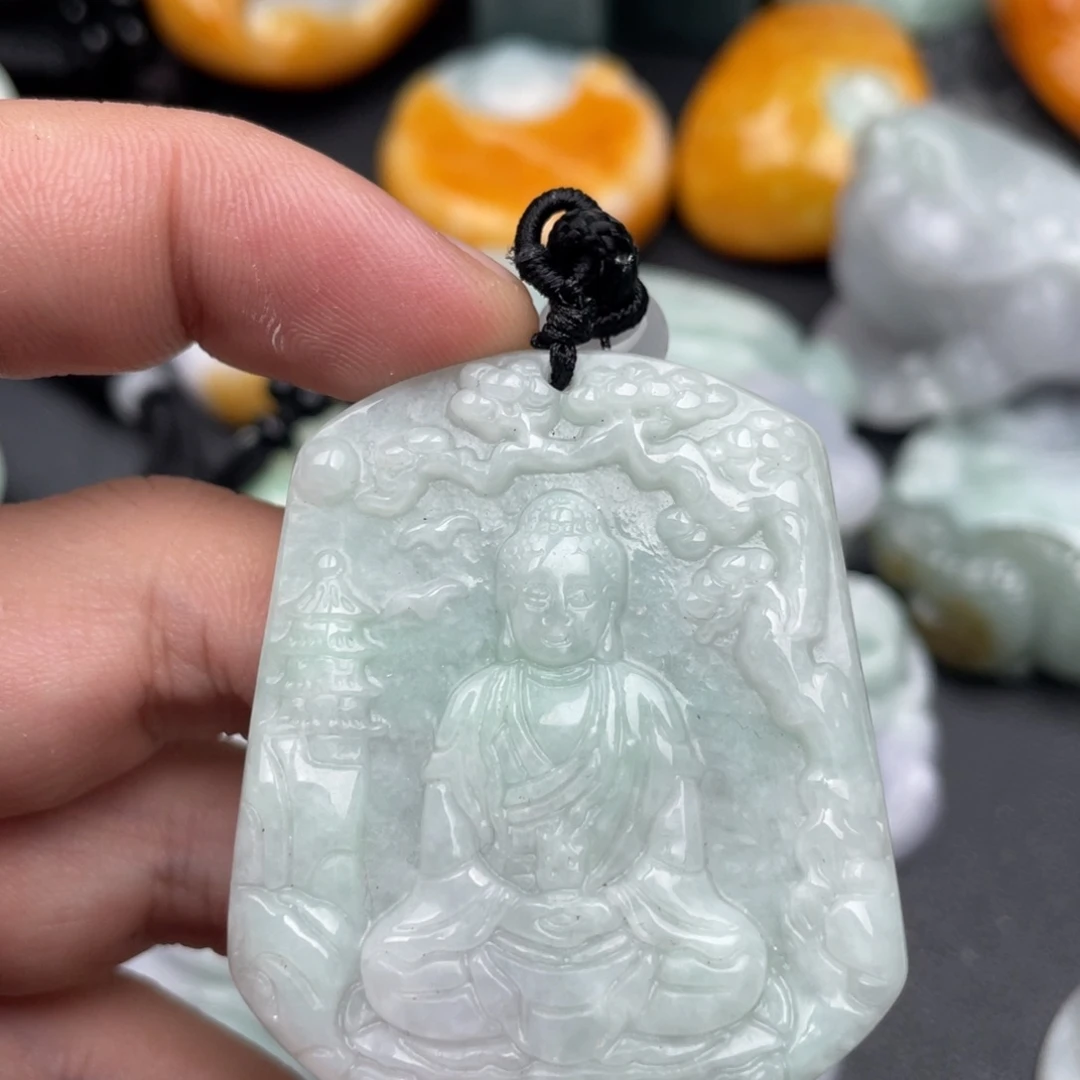 吊坠(不含链)未镶嵌翡翠