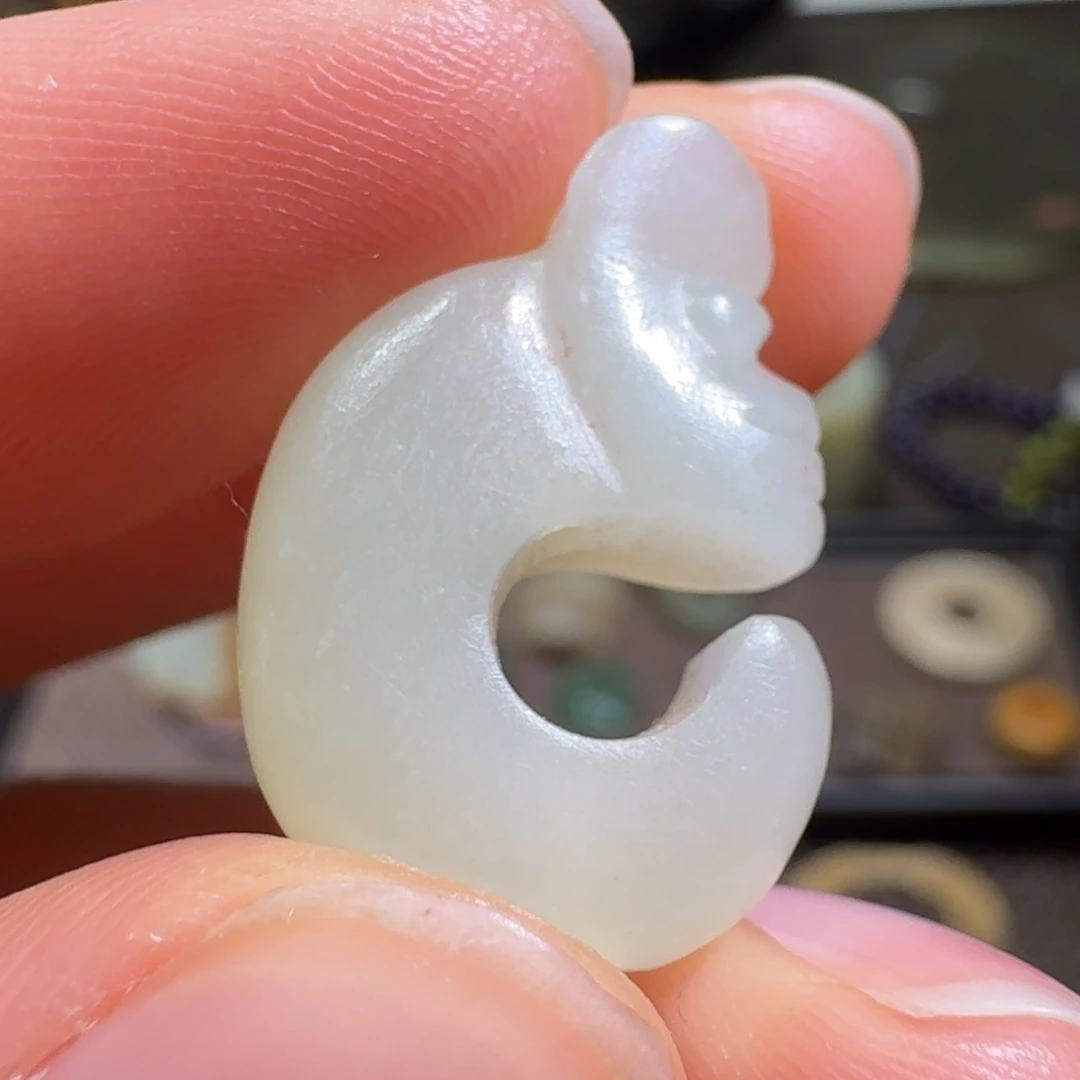 沉***思和田玉未镶嵌手链