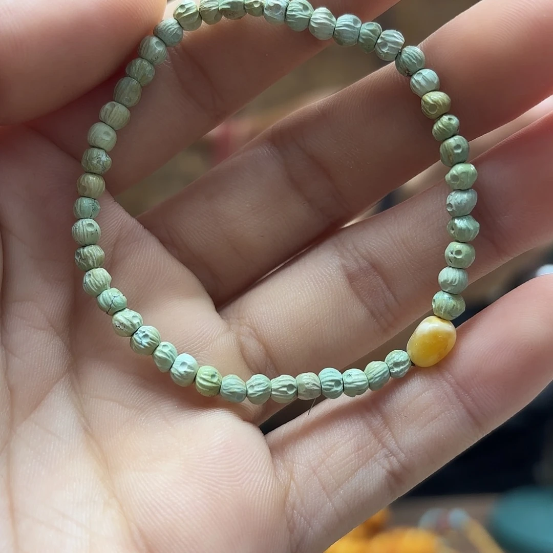 琥珀未镶嵌珠宝奇石手串