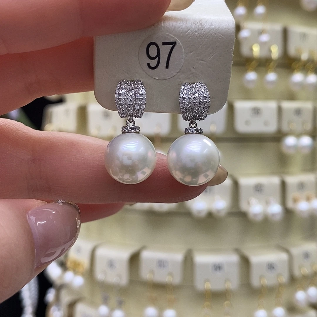 淡水珍珠银S925镶嵌耳饰