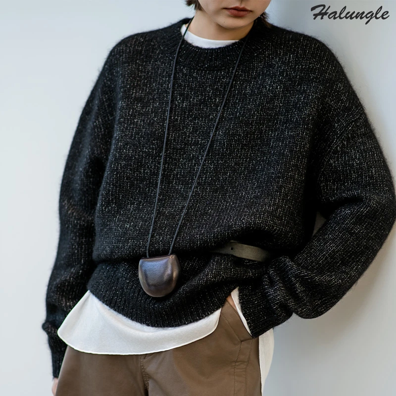 HALUNGLE/海伦格丽    20031   复古保暖黑白纱圆领套头毛衣dy