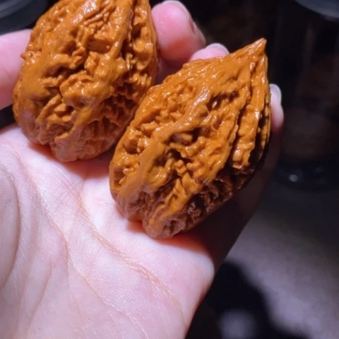 把件文玩核桃东北野生楸子小园 127