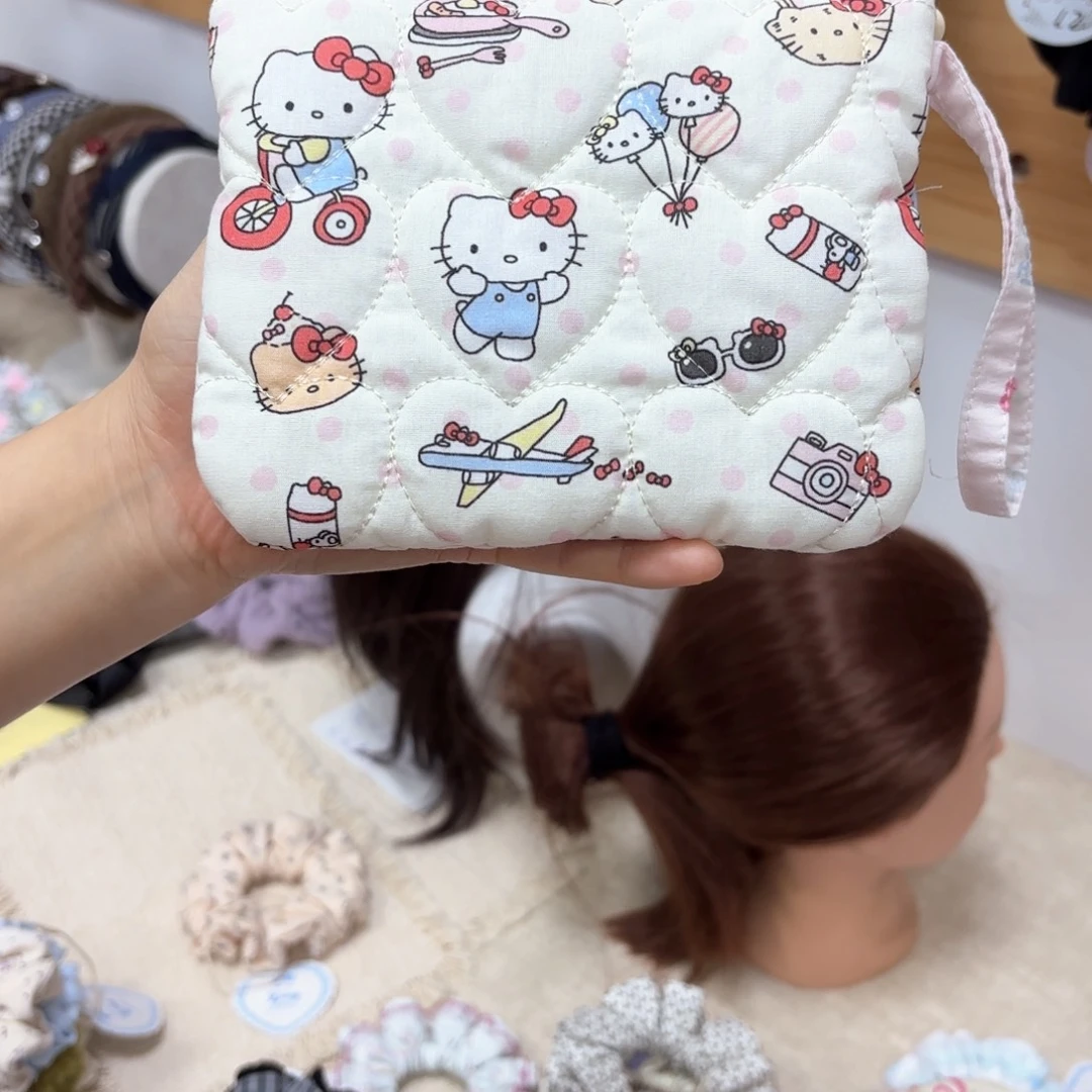 布艺非金属小方包