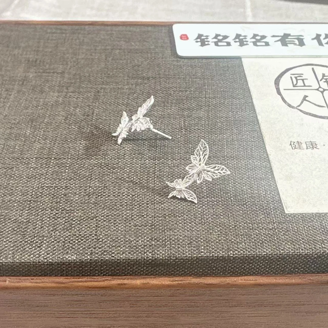 铭铭有你 足银耳饰 流光飞舞双蝴蝶耳钉