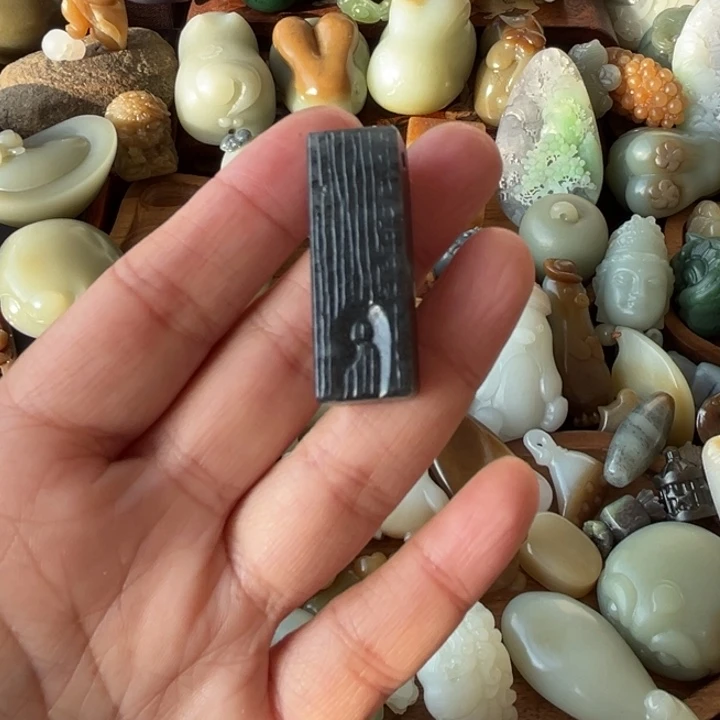 未镶嵌和田玉（糖玉）珠宝奇石