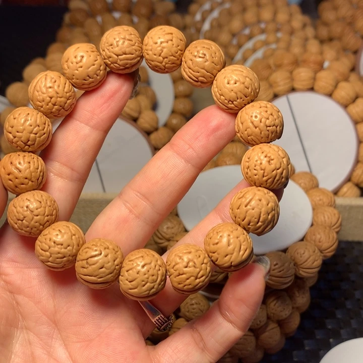 桃核手串大*哥3号链接。。。。。