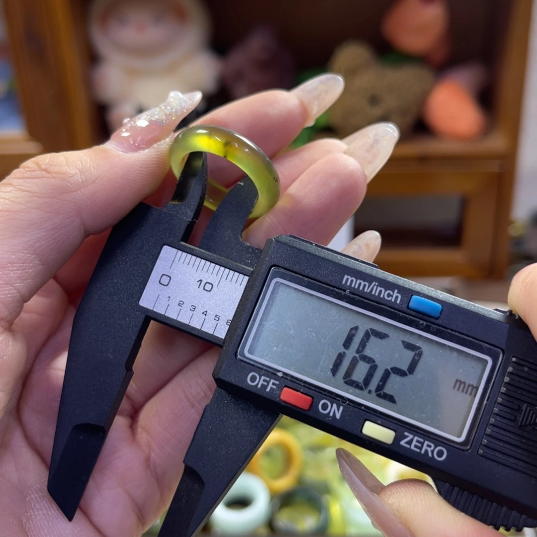 蛇纹石玉未镶嵌手镯17