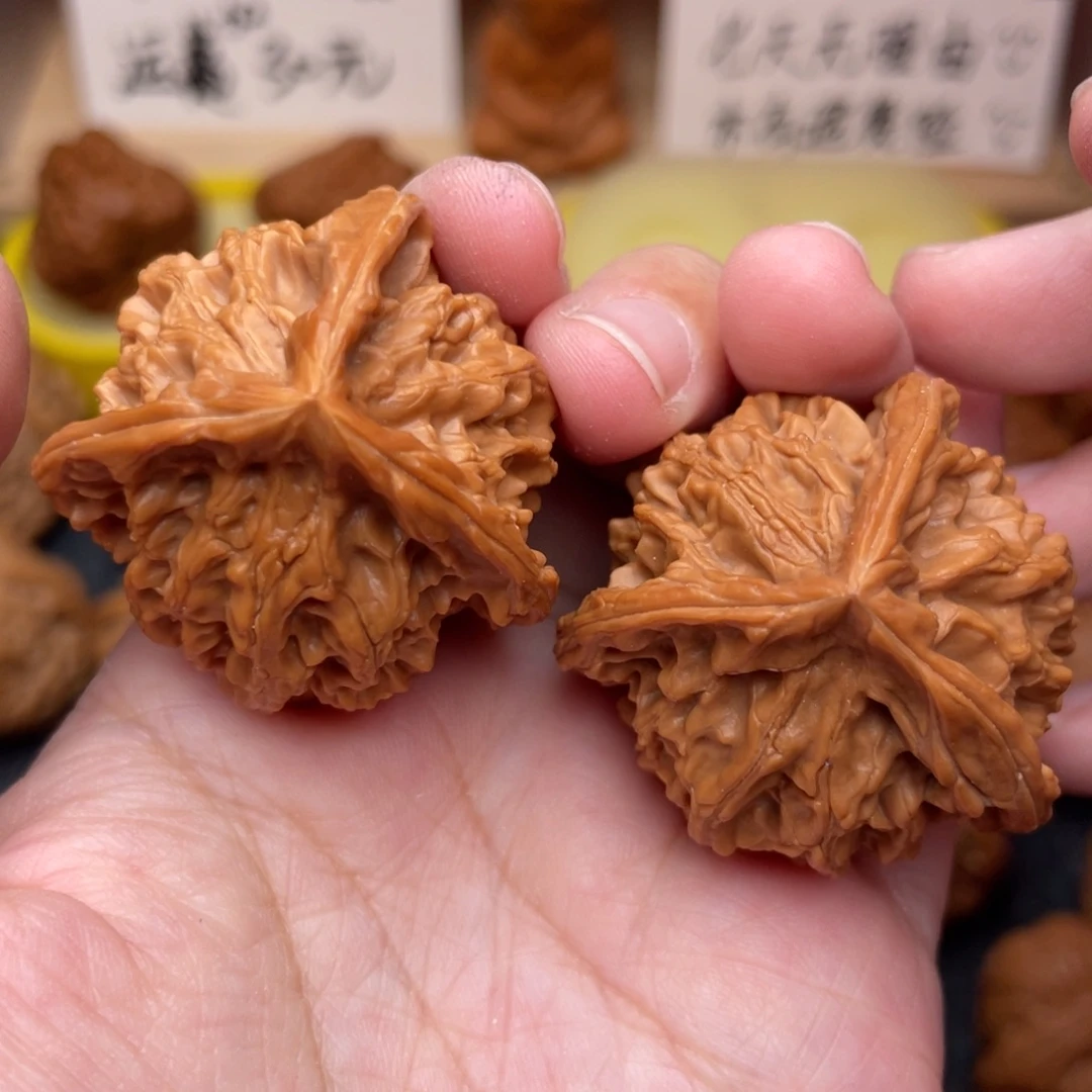 新***长把件文玩核桃三棱38