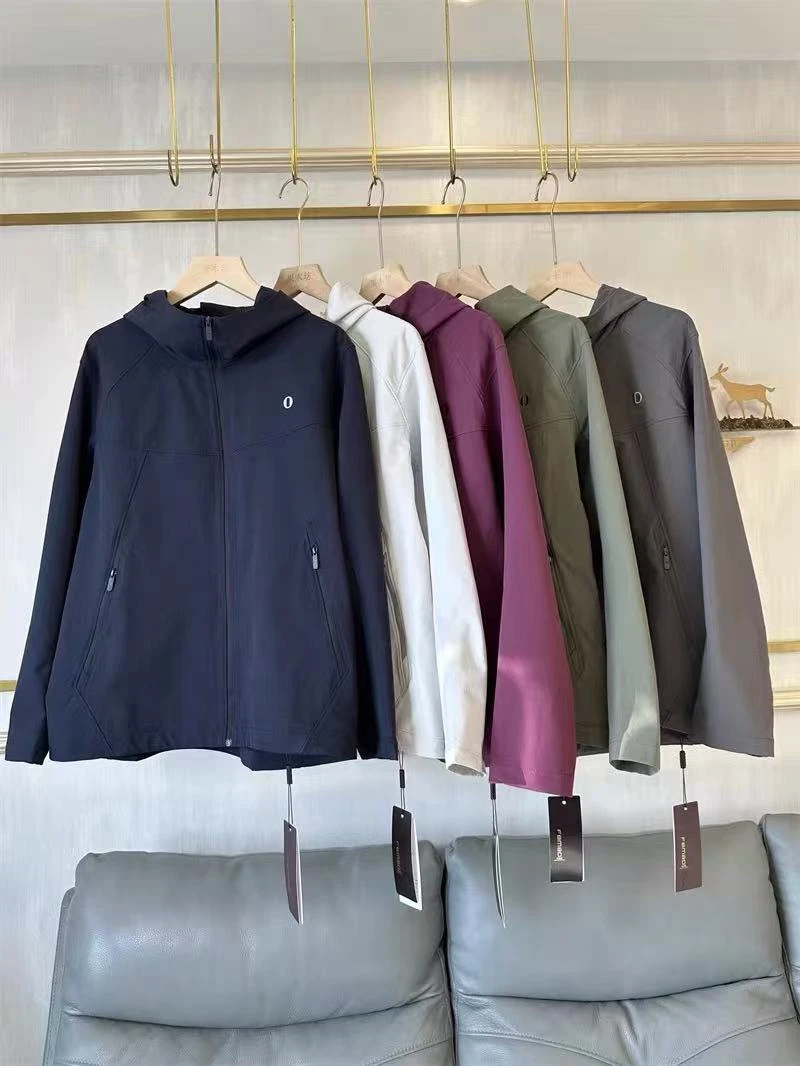 菲玛掂251003正品2025春季新款冲锋衣休闲户外露营防水女外套