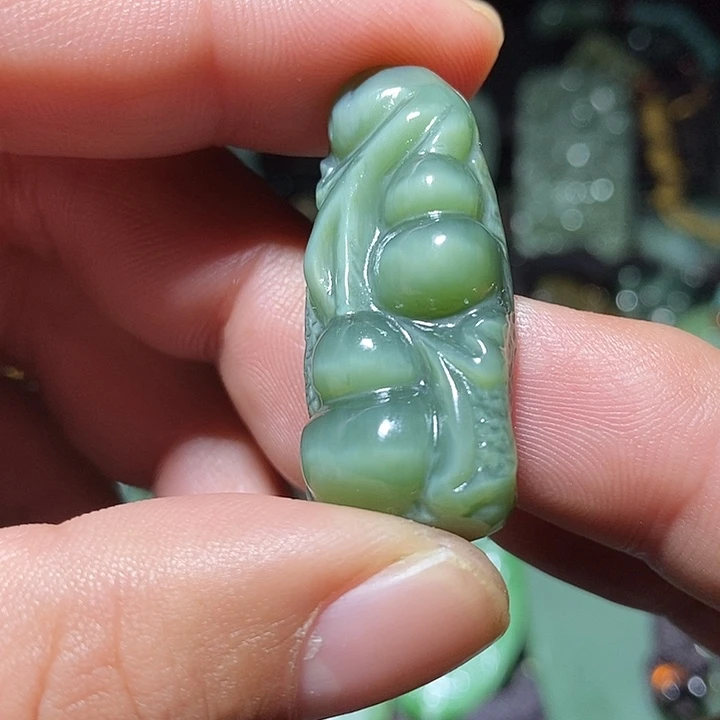 和田玉未镶嵌吊坠(不含链)