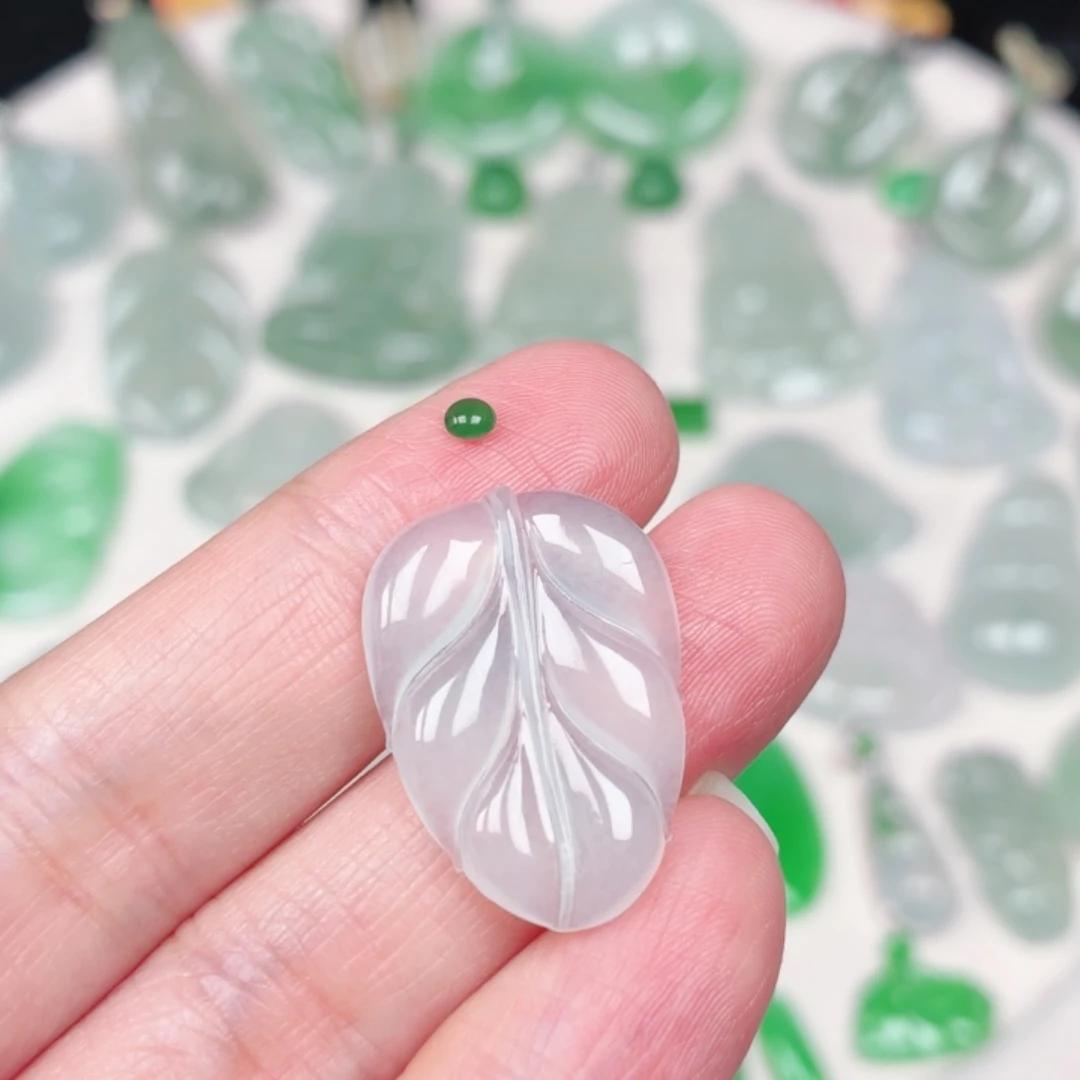 翡翠未镶嵌颈饰缅甸天然A货翡翠