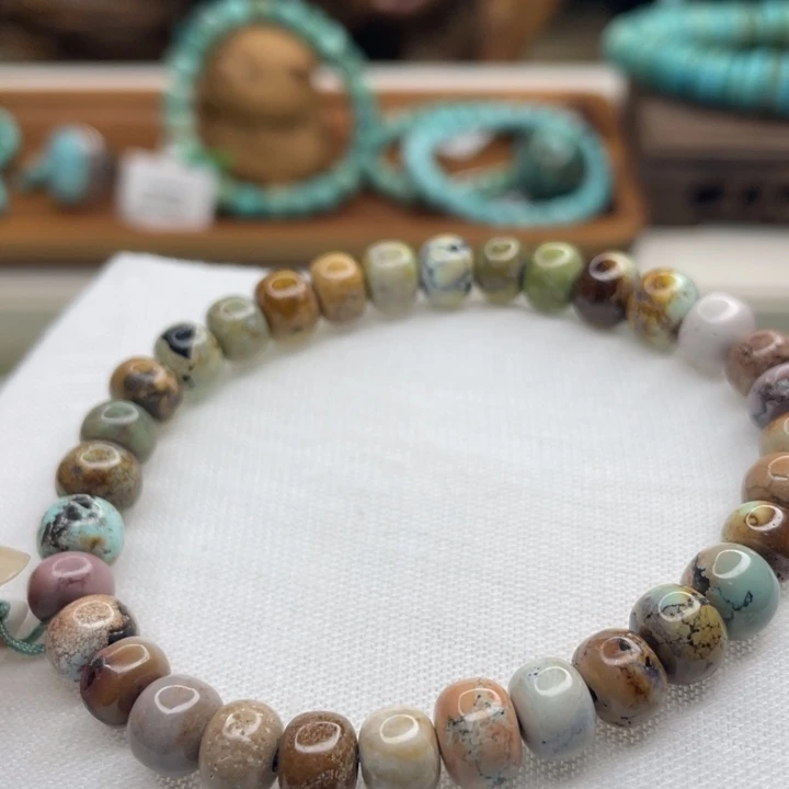 绿松石未镶嵌珠宝