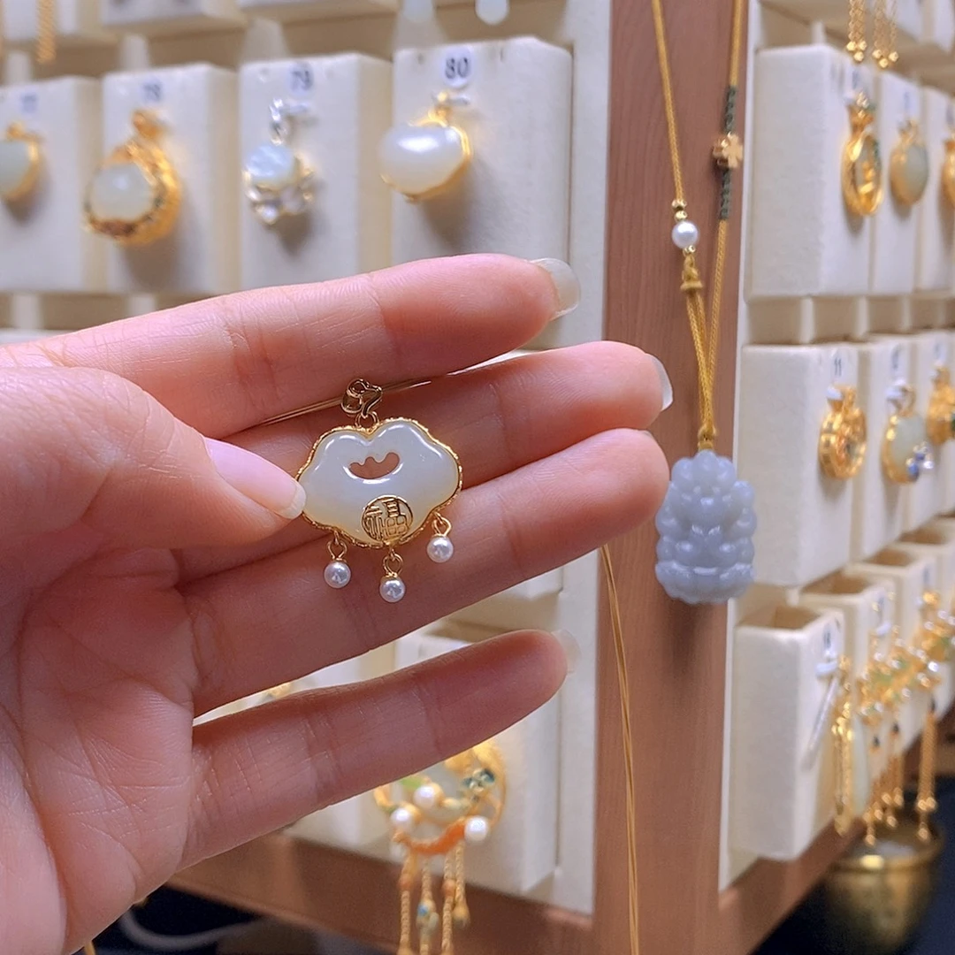 和田玉银S925镶嵌颈饰