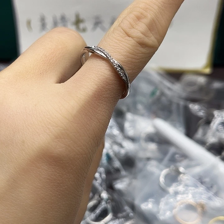 1红宝石（处理）圈口20