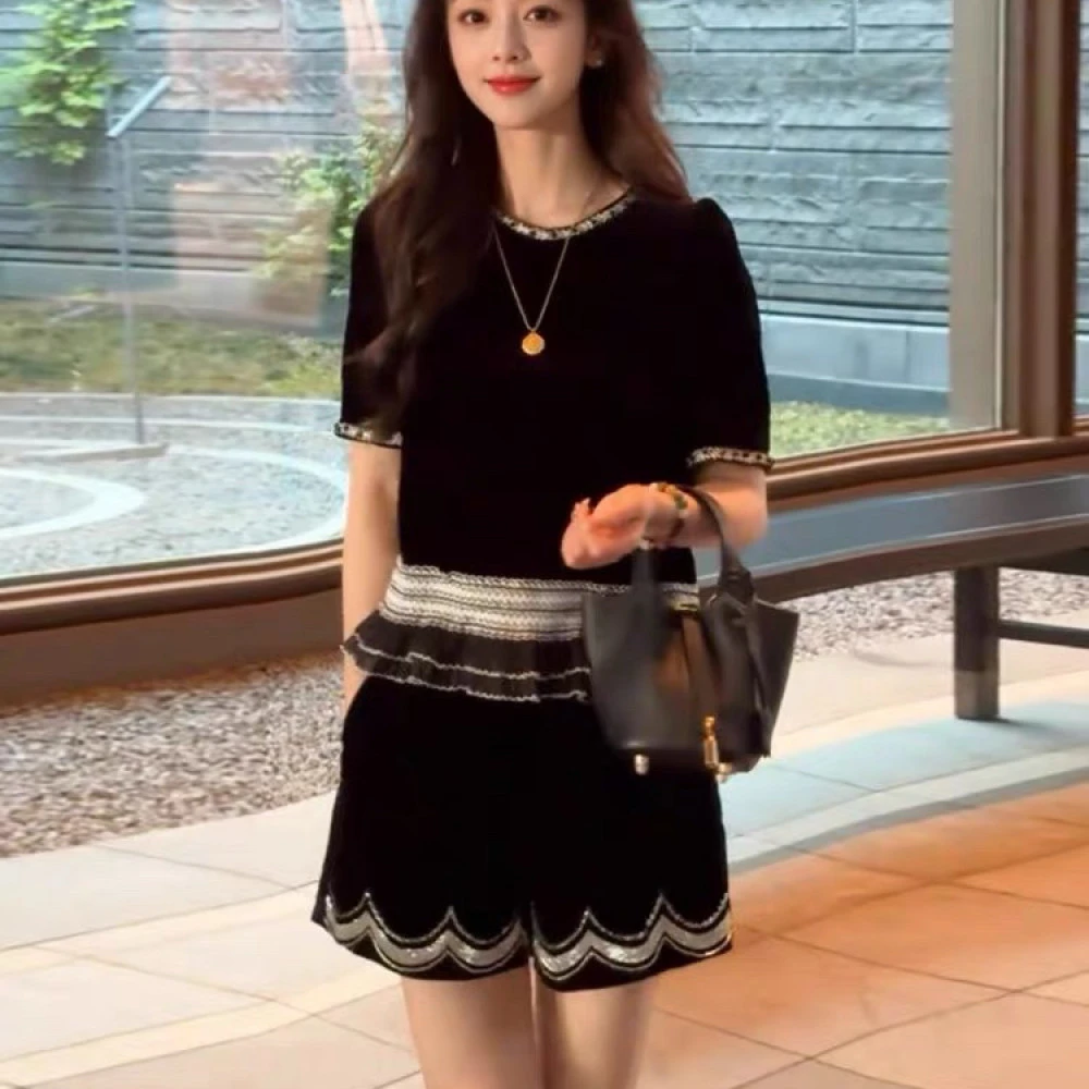 【荷叶田田】小香风百搭复古真丝丝绒黑色短袖短裤套装拼接洋气网红