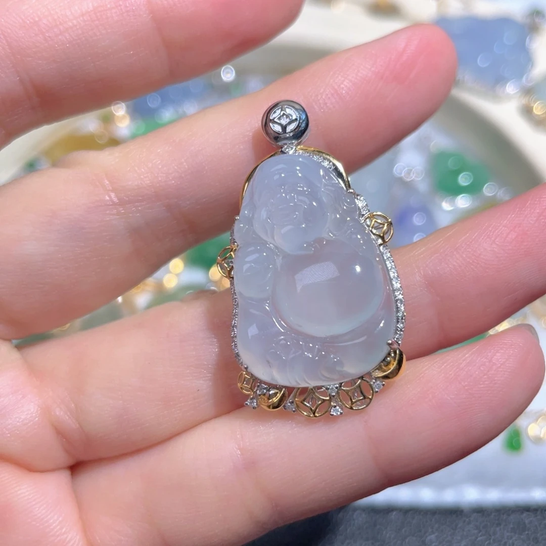 翡翠颈饰18K金镶嵌翡翠