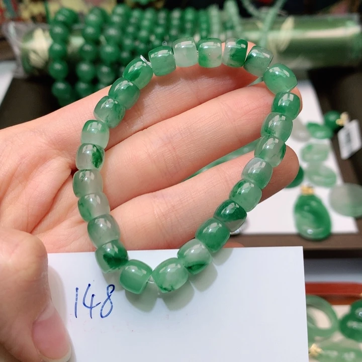 石英质玉颈饰未镶嵌