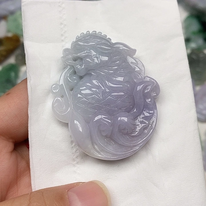 翡翠未镶嵌颈饰47号