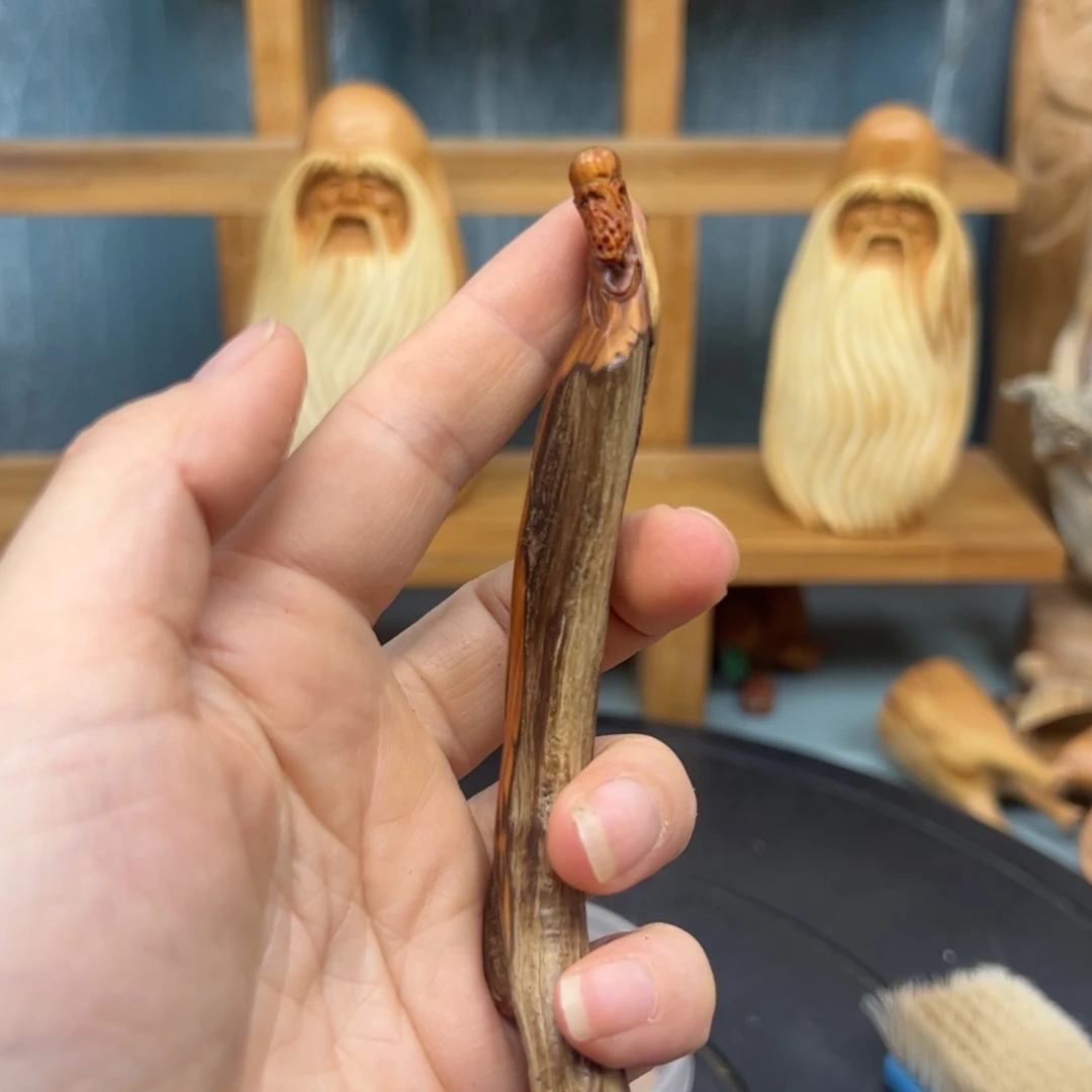 木沐**陌崖柏木摆件手把件