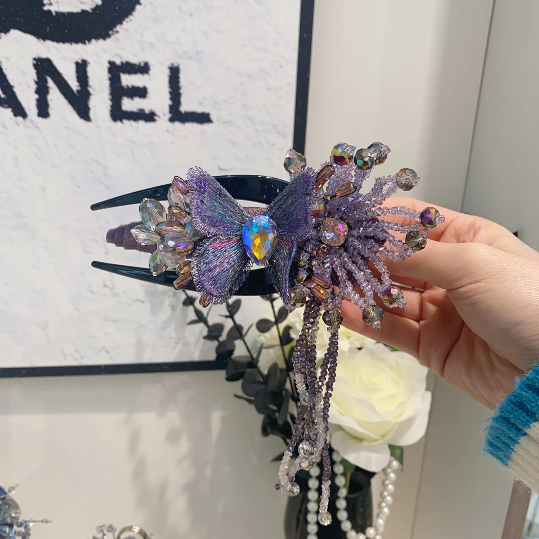 A8773编号紫莹轻奢发饰气质《燕尾夹》