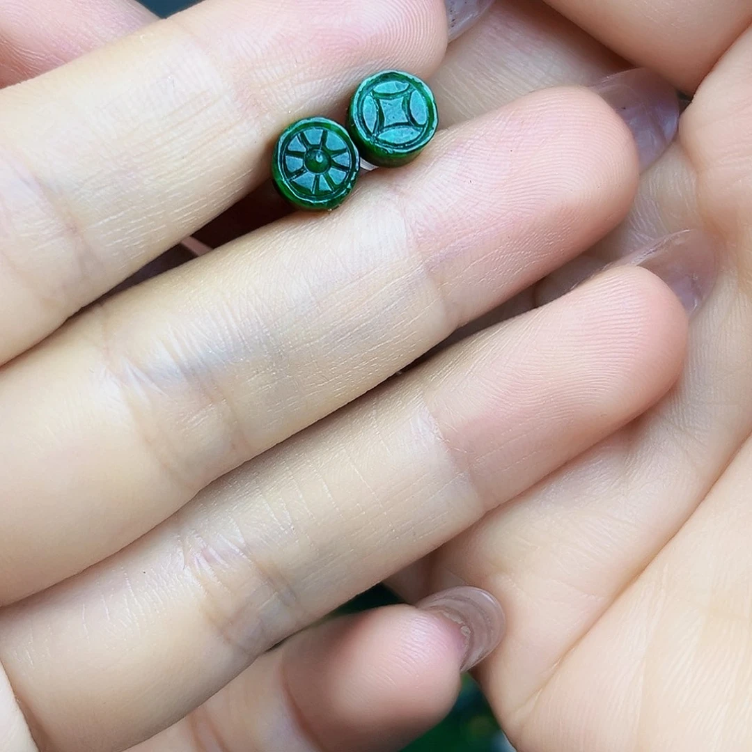 翡翠18K金镶嵌颈饰多样性