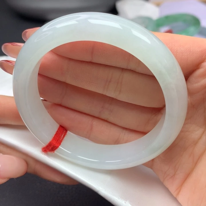 翡翠手镯未镶嵌57正圈