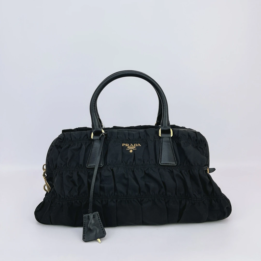 95新 Prada/普拉达 普拉达 黑色帆布手提包底长30 D443