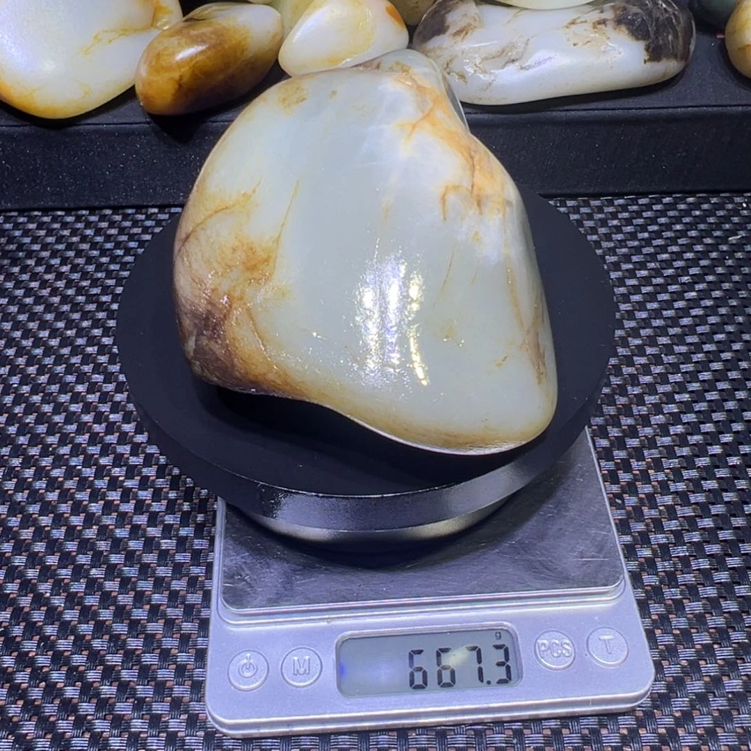 和田玉（子料）未镶嵌吊坠(不含链)667克