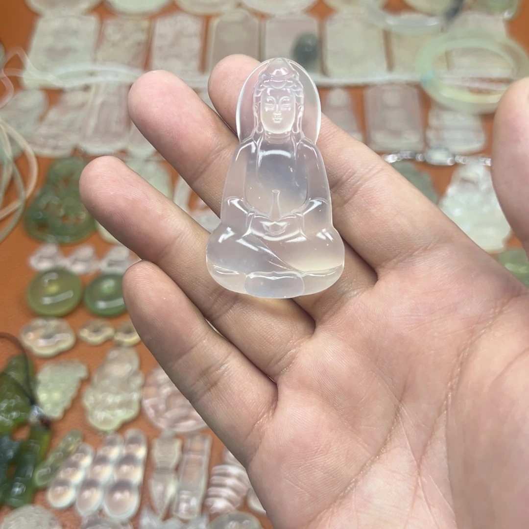 乖***宝蛇纹石玉未镶嵌颈饰