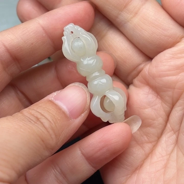 未镶嵌和田玉挂件