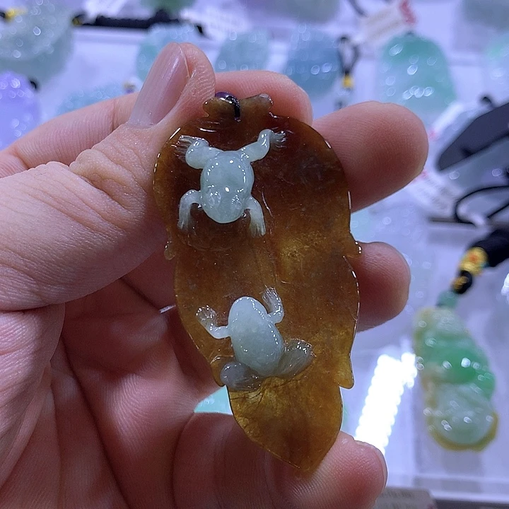 翡翠未镶嵌颈饰天然翡翠A货吊坠