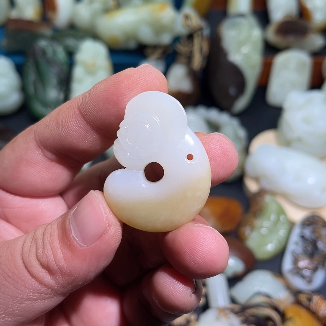 和田玉未镶嵌挂件