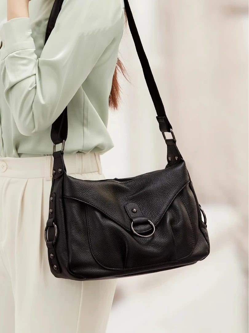 斜挎包女式新款大容量休闲单肩包中年妈妈包气质款女士包包