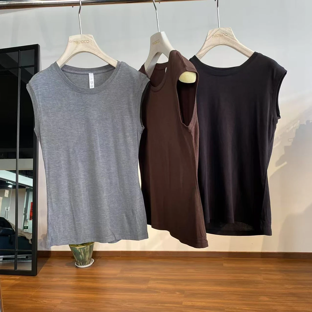 MNFK 无袖 背心针织衫 BX0174