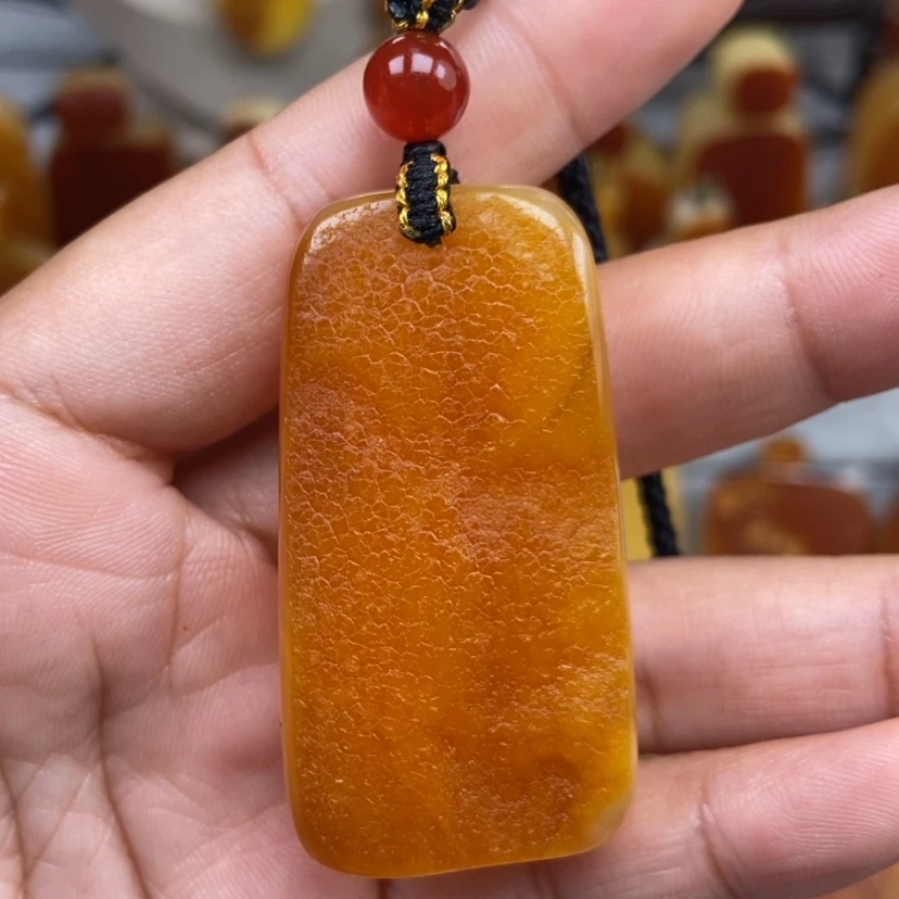 【闪购商品】琥珀颈饰未镶嵌
