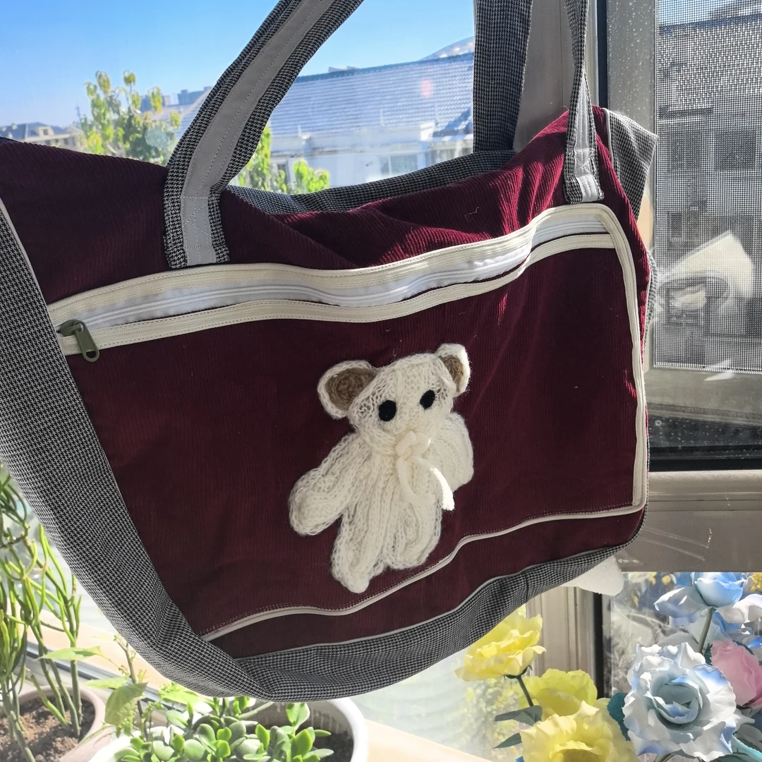 原创手工包刺绣水桶形手提包妈咪包百搭休闲时尚