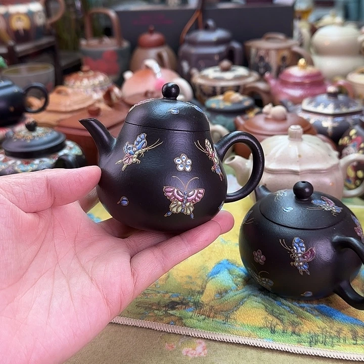 紫砂茶壶蝶恋花梨