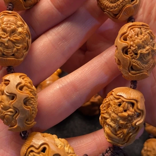 橄榄核手串/手链龙财神