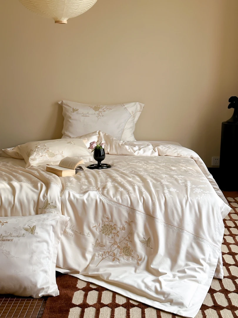 轻奢风若蝶飞舞凉感天丝棉四件套提花刺绣被套柔软丝滑床上用品