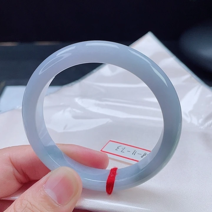 翡翠未镶嵌手镯正圈54