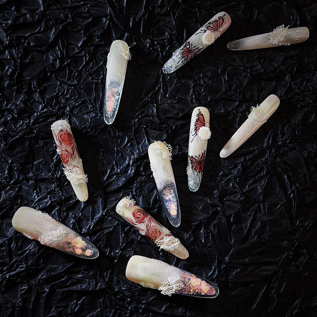 【花漾丝絮】重工少女感晕染碎石蕾丝手绘四指流沙手工流麻穿戴甲