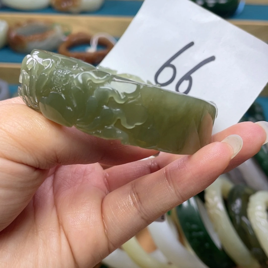 未镶嵌手镯（贵妃镯）和田玉圈口59