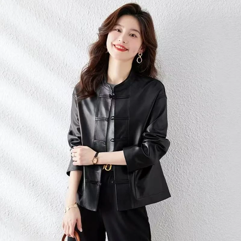 K1.378绚丽新中式黑色短款皮衣女士