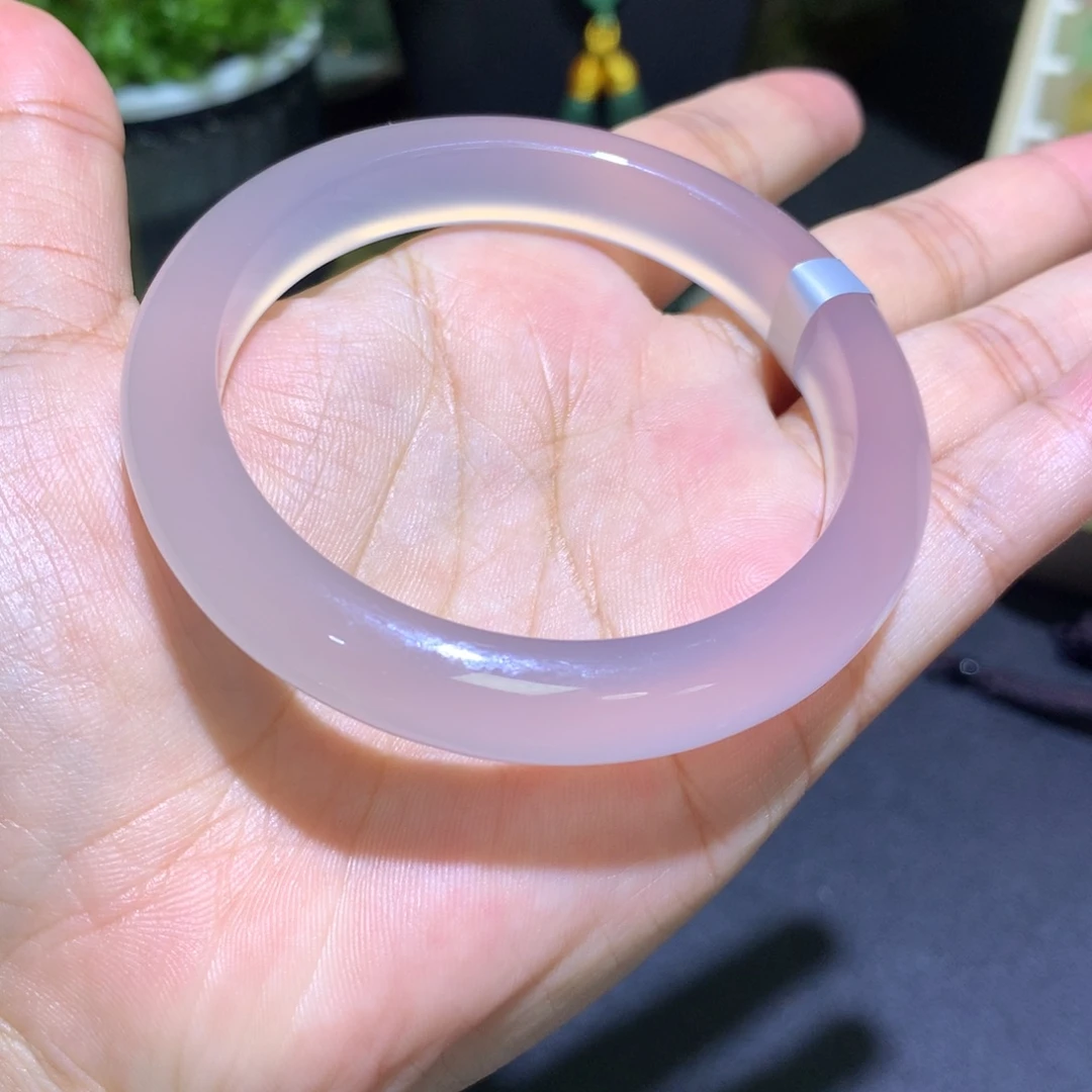 玛瑙/玉髓未镶嵌手镯藕粉